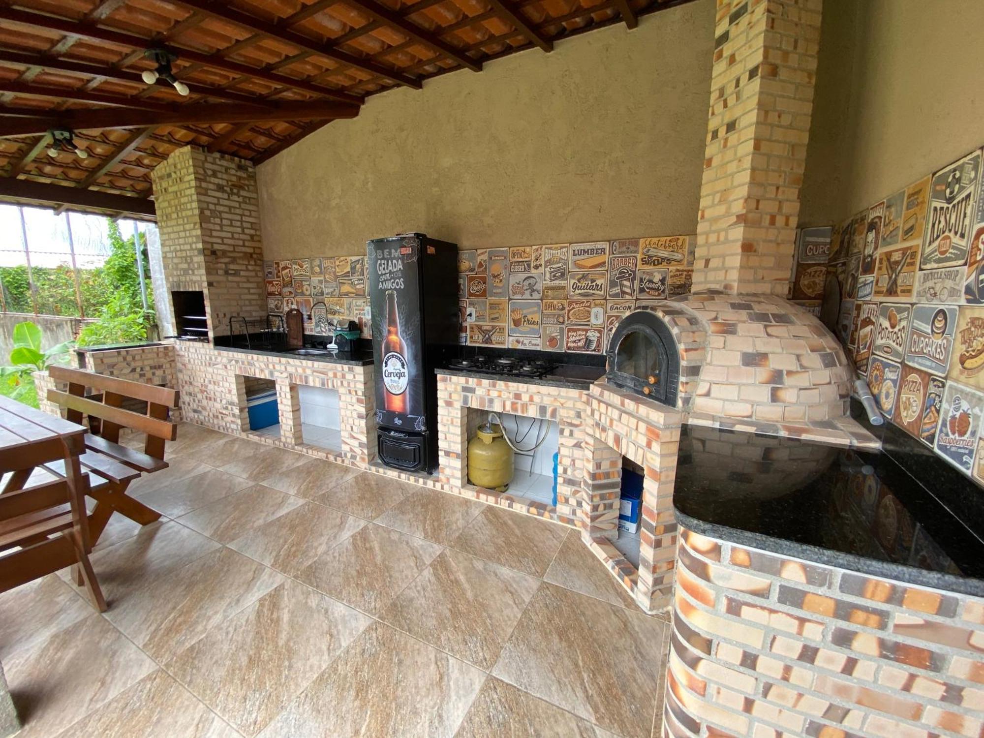 Casa Bem Espacosa Com Piscina, Campo De Futebol E Area Gourmet A Um Quarteirao Da Lagoa De Praia Seca Araruama Exterior foto